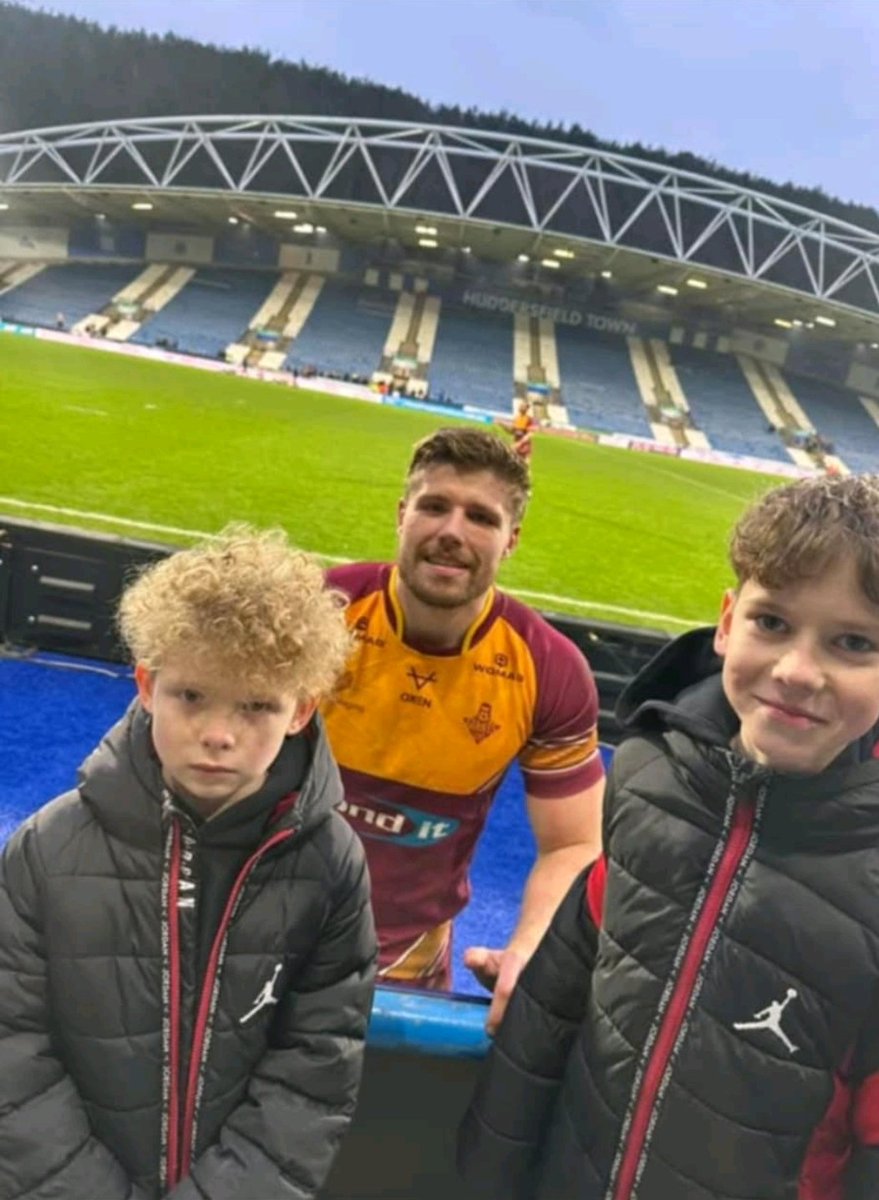 Our Lady of Lourdes (@olol_school1) on Twitter photo Thank you to <a href="/Giantsrl/">Huddersfield Giants 🐮🔔</a> (and Aidan and Kate McGowan) for the tickets today
25 of our children had a great time, just a shame about the result! Thank you to <a href="/Giantsrl/">Huddersfield Giants 🐮🔔</a> (and Aidan and Kate McGowan) for the tickets today
25 of our children had a great time, just a shame about the result!