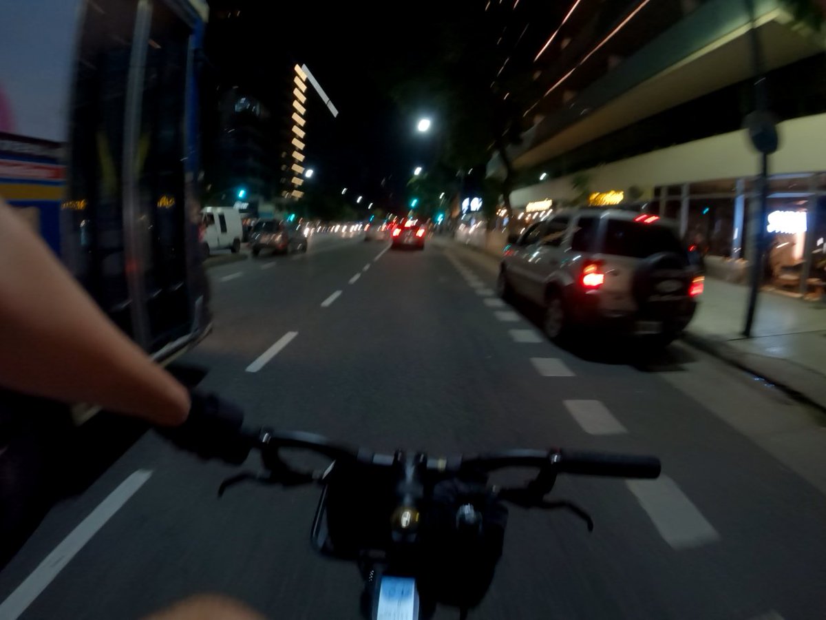 BiciBandido's tweet photo. A reckless #KillerDriver parked in the #BikeLane on Av. Del Libertador, forcing me out of the dedicated #BikeLane—just as a bus sped past me at full speed. #CarBrain behavior putting lives at risk! https://t.co/A2X9UujLay