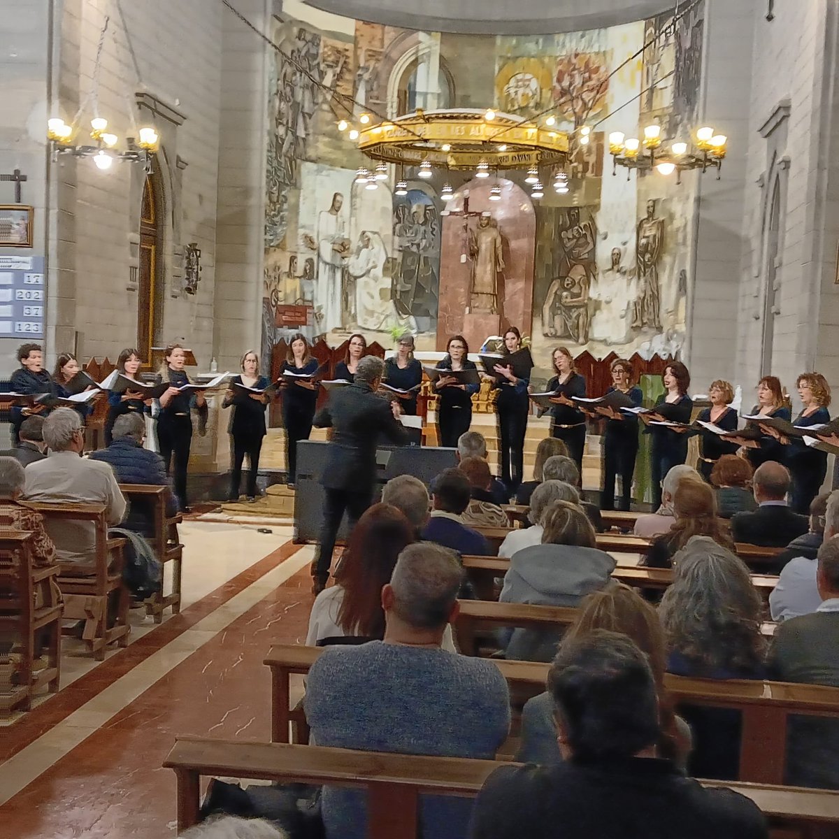 Ajuntament Sant Esteve Sesrovires tweet media