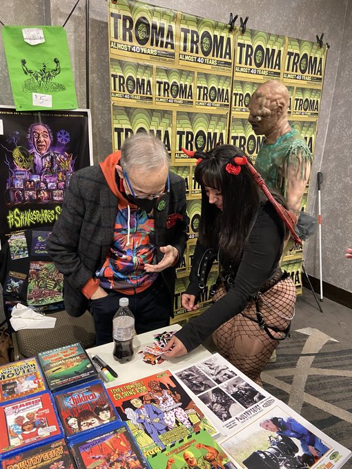 Watch Nixlynka the Succubus's leaked NSFW photo on TwXstars