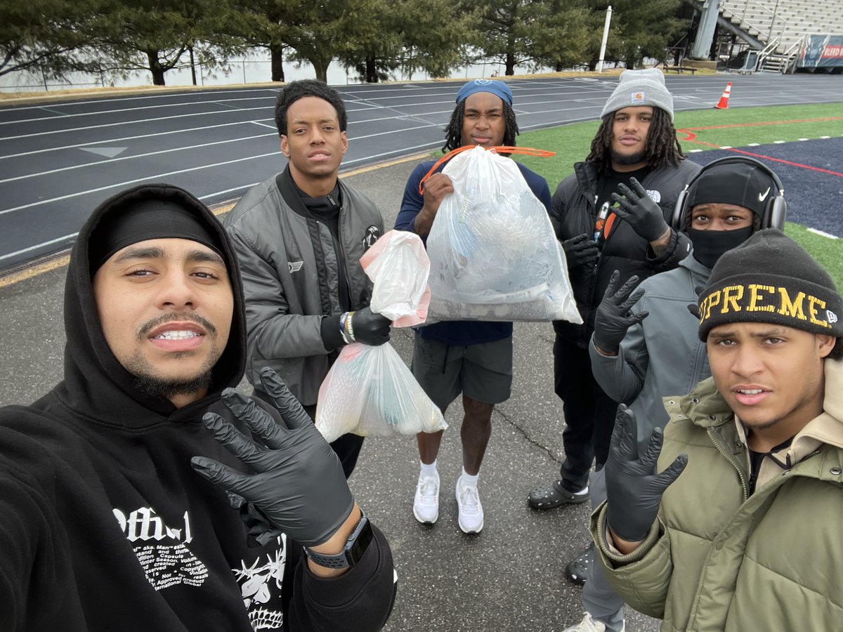 HOWARD FOOTBALL tweet media