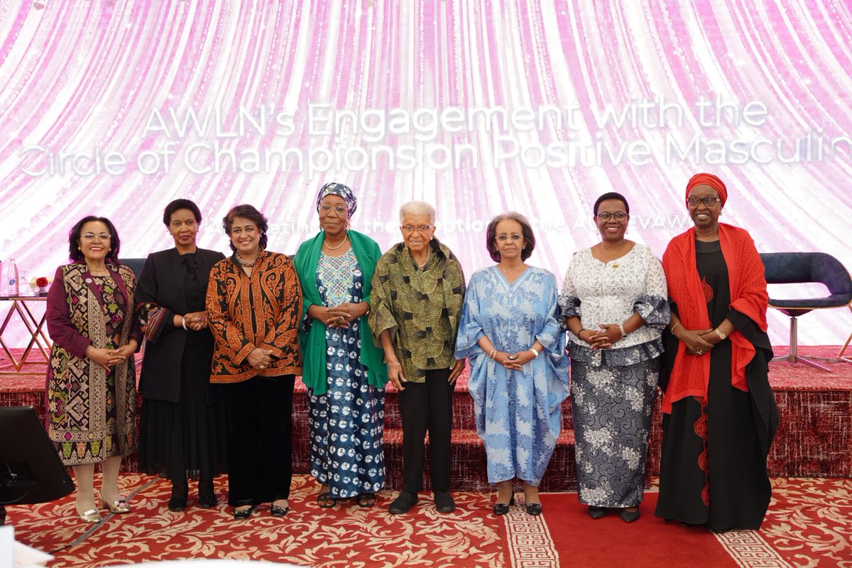 StellaMofor's tweet image. At the #AUSummit, AWLN hosted a high-level engagement on #PositiveMasculinity, uniting leaders to champion #GenderEquality &amp;amp; support the #AUCEVAWG Convention! 🌍🙌
@AWLNetwork 
@AU_WGYD
@AUBinetaDiop