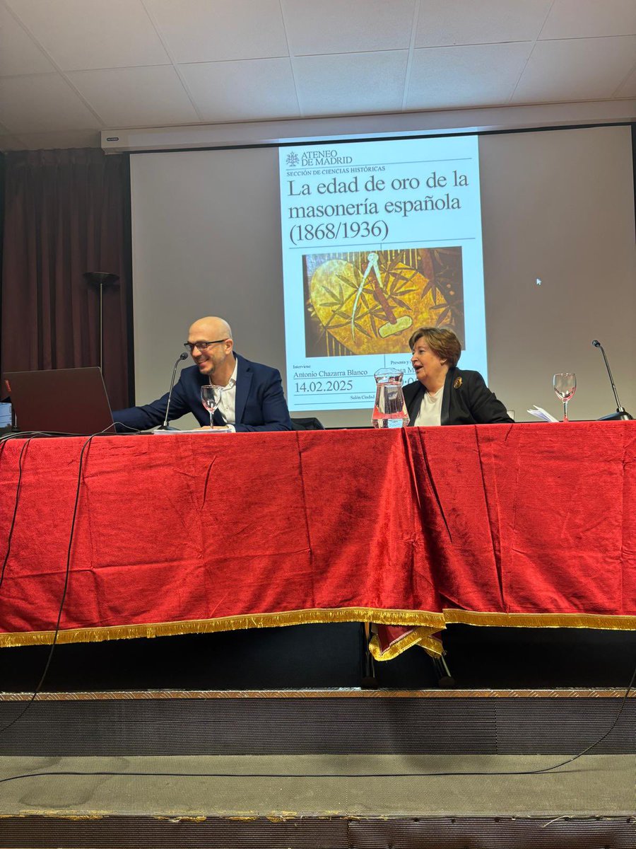 AntonioChazarra's tweet photo. Este viernes en @ateneodemadrid hablamos sobre La edad dorada de la masonería española con la profesora Rosa Martínez Segarra. Un éxito de acogida y participación https://t.co/0yOseyXCmB
