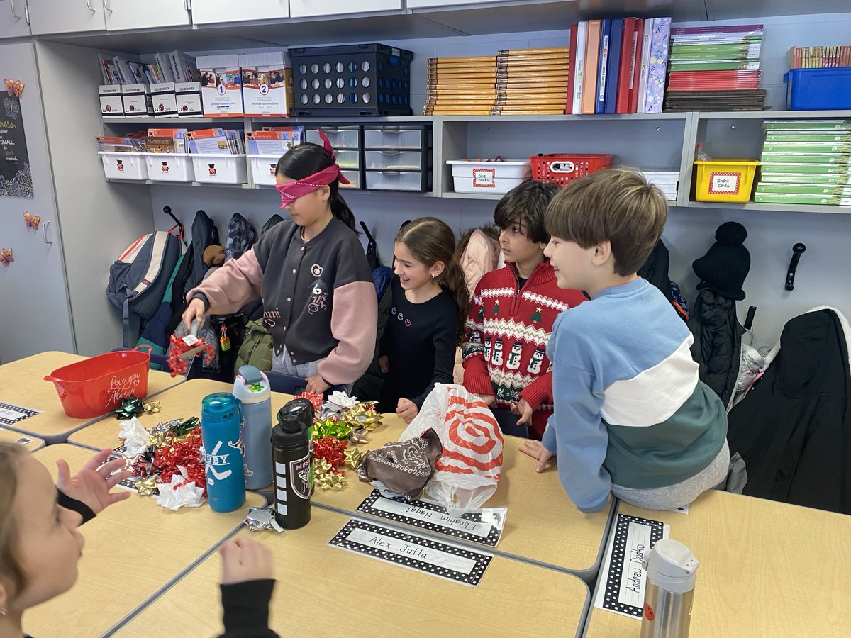 Mrs. Duffer tweet media