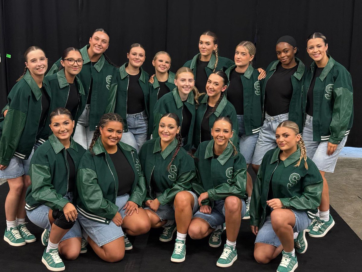 elise 🎀 tweet media