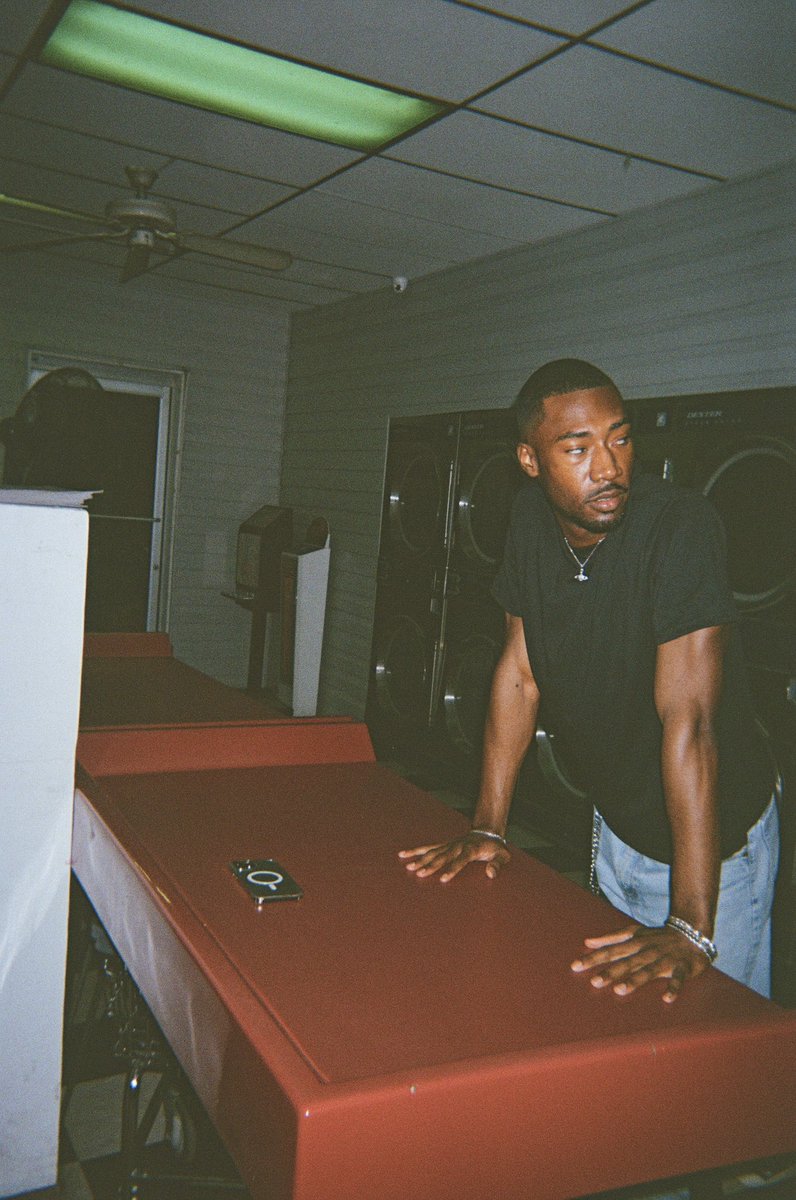 mykaeldp's tweet photo. 35MM Outtakes. https://t.co/DIBLaxvJv5