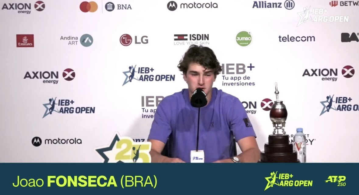 iebmasargopen's tweet image. 🔴 AHORA
Joao Fonseca 🇧🇷 en conferencia youtube.com/live/D8g_SOs6L…