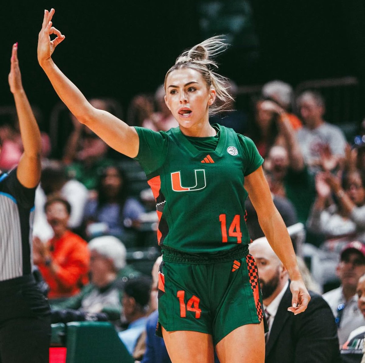 FUN STAT: Haley Cavinder leads all Power 4 players this season in games with at least 20+ points, 5+ rebounds, and 5+ assists! 👀✨