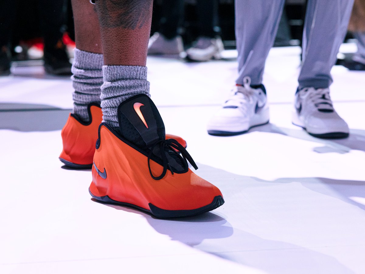 ComplexSneakers's tweet image. Another look at the red colorway of the Nike G.T. Future 👀