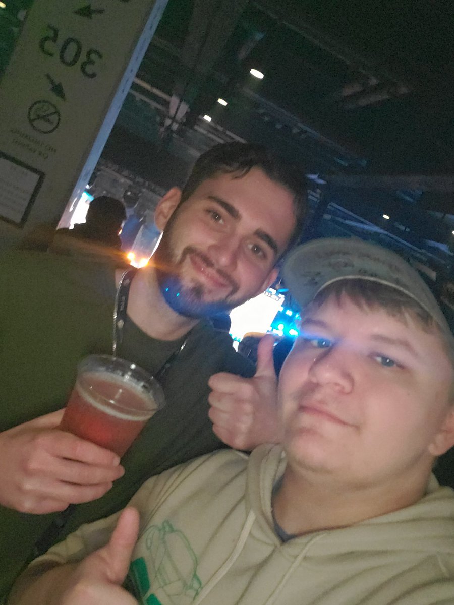 Bought <a href="/SpiriTzR6/">DZ SpiriTz</a> a drink. GGs good tournament this year. NA all the way. <a href="/UnwantedChamps/">Unwanted R6</a>