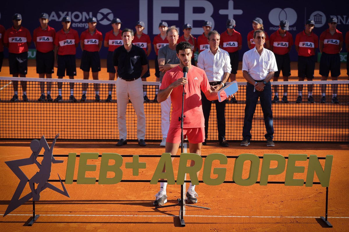 iebmasargopen's tweet image. ¡Enorme torneo, Fran! 💪🏻🇦🇷
Una vez más nos regalaste una semana inolvidable 🤍
¡Te esperamos el próximo año en tu casa 🙌🏻
📸 @Robycomby | IEB+ Argentina Open