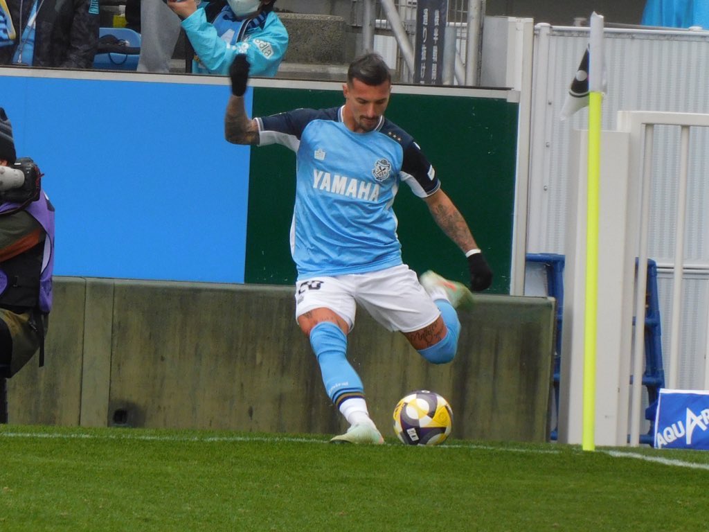 canzoneNaca17no's tweet photo. Admirer
#Jubilo
#JordyCroux
#Croux
#ジョルディクルークス https://t.co/HLPdNFUVmM