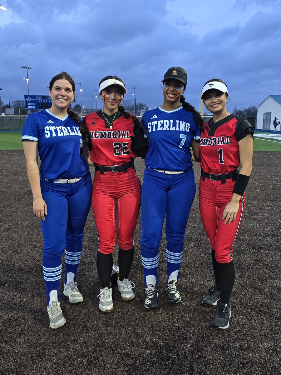Last high school game playing against my friends, but it was a really fun game. <a href="/MorganHoldren15/">Morgan Holdren</a> <a href="/WilcoxKendell/">Kendell Wilcox</a> <a href="/SimyahSmith07/">Simyah Smith</a> 
<a href="/GCCISD/">Goose Creek CISD</a> <a href="/softball_gcm/">GCM Softball</a> <a href="/RSS_softball/">Lady Ranger Softball</a> #seniors #Classof2025