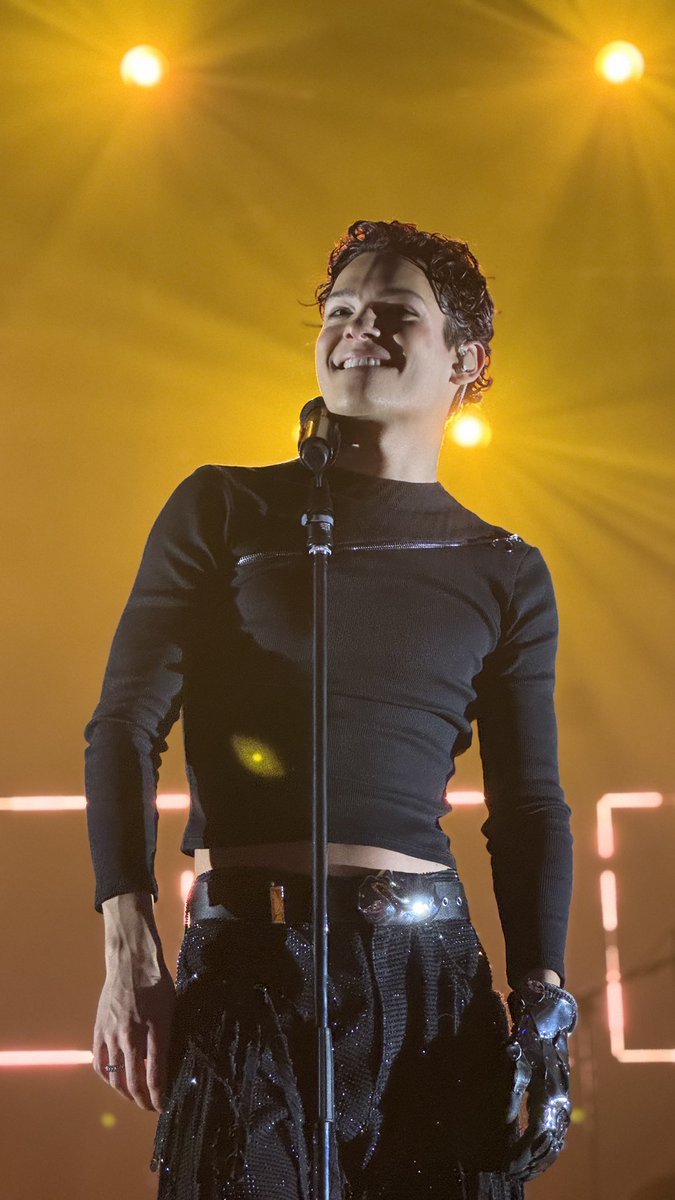 katsimme's tweet photo. Omar in a Kim Possible live action ? He has the waist for it idc https://t.co/PJU4k1opk2