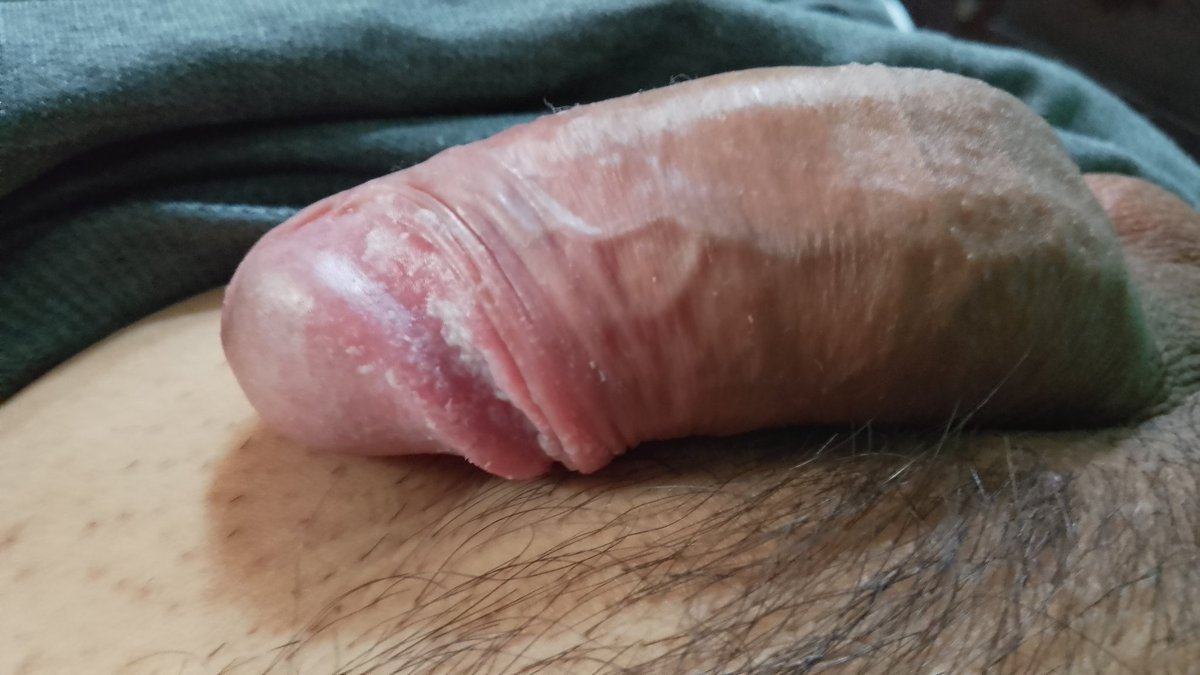 Que ganas tengo q meden unas buenas mamadas de verga y me limpien el requesón o un culo para sácale filo a mi verga qun dice yo manda mensaje ando bien caliente.