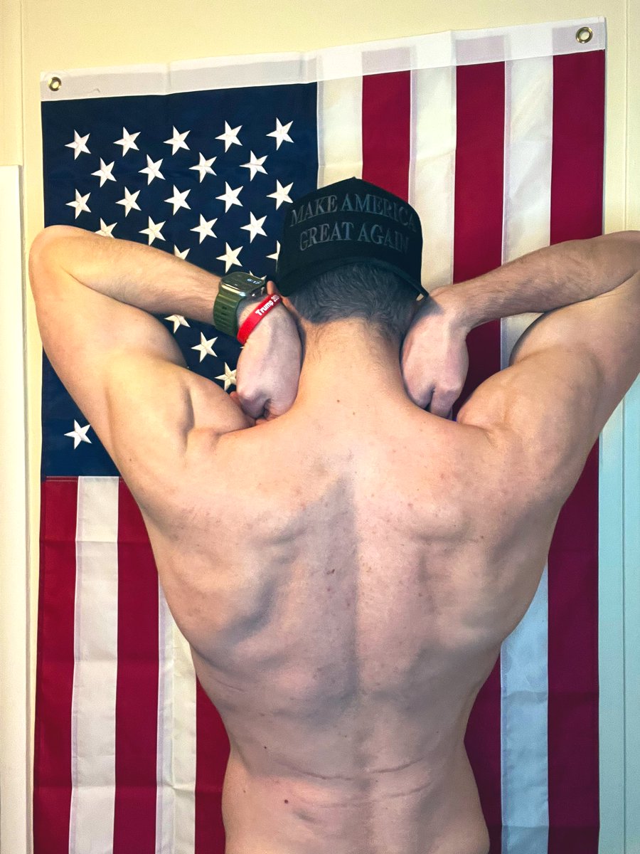 American1776Boy's tweet photo. Pumped for the day off tomorrow to recognize our great Presidents, most Importantly Trump. #MAGA #findom #Alpha #Dom #America #Freedom #finsub #cashmaster #drain #soyboys #MuscleV https://t.co/DyWJh1DRJ4