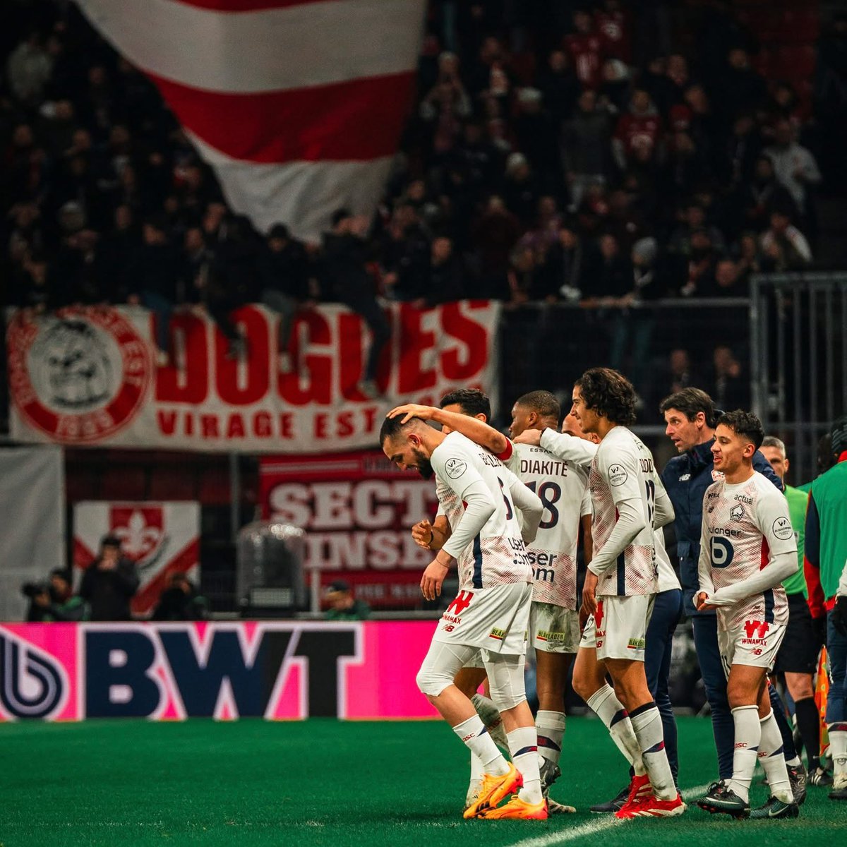aftgomes's tweet image. Une victoire très importante avec un soutien incroyable 🔥 Quel retour fantastique, @nabilbentaleb42! 👏
•
Uma vitória muito importante com um apoio incrível 🔥 Que regresso fantástico, Bentaleb! 👏