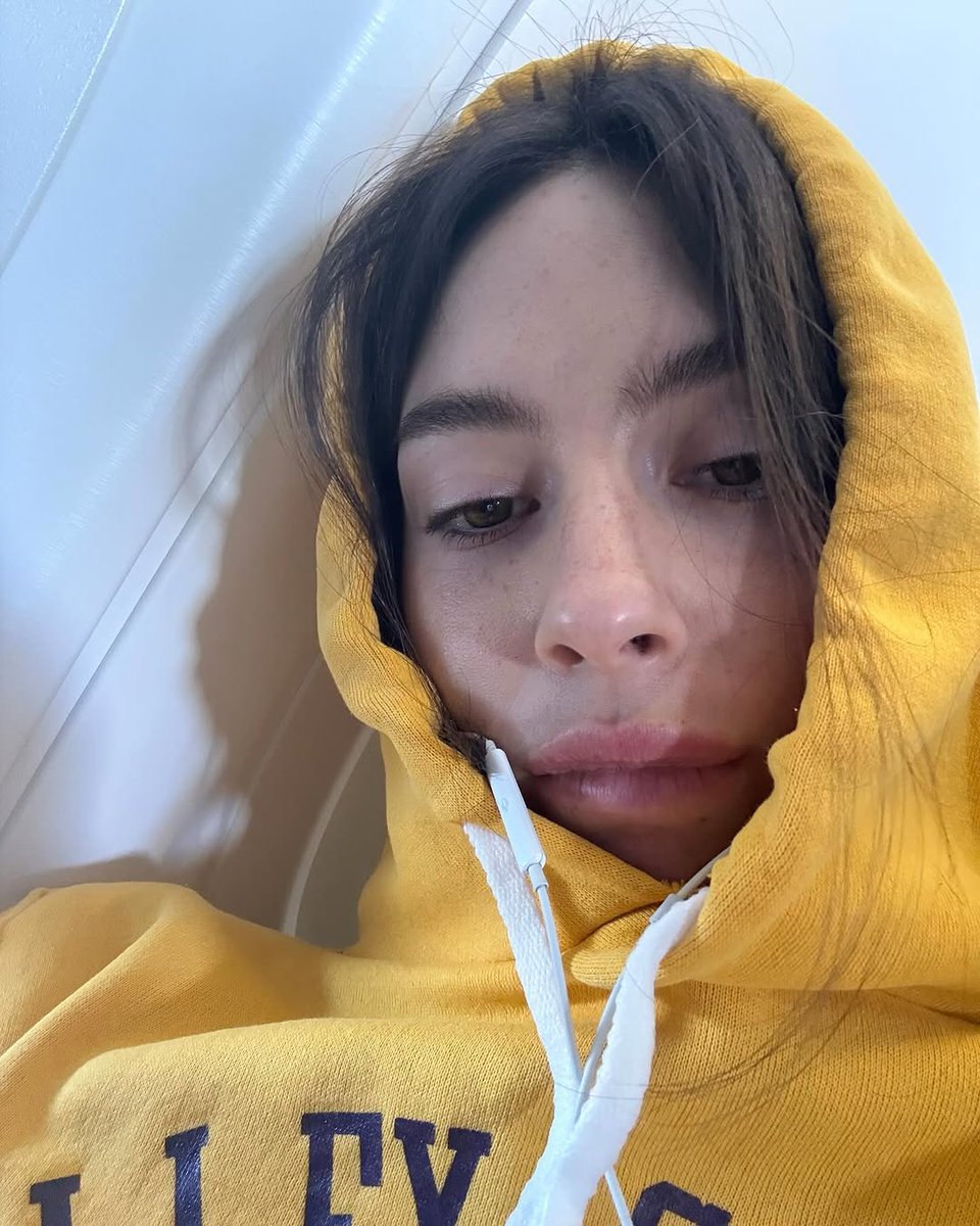 laurie ౨ৎ tweet media