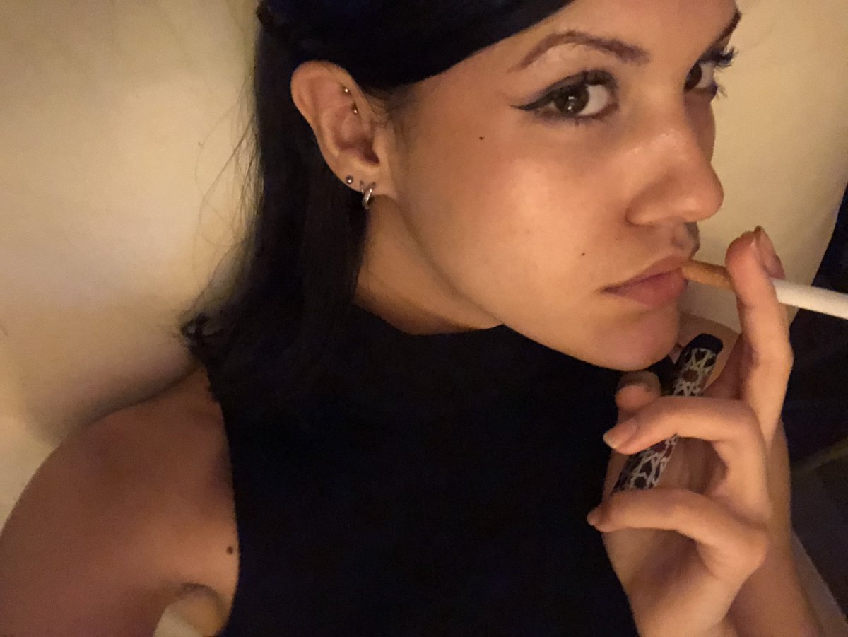 ☥ ⵣ nine inch fangs tweet media