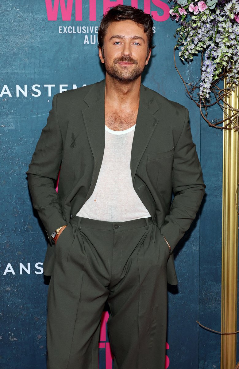 its1stclassCAM's tweet photo. i love how people are roasting brandon sklenar on instagram for the snake shit he did to justin baldoni. he was praising and thanking justin until the lawsuit dropped and he just happened to sign with the same management company as blake and ryan. he’s a real piece of shit. https://t.co/yHiueY7D6n