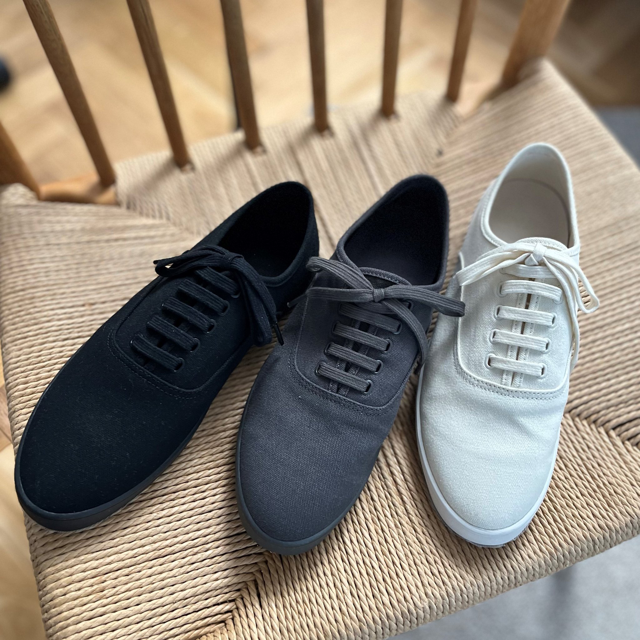 いっそく一足よぶん余分にかっ買った Gj8pj_va4AAUOQ_.jpg:large