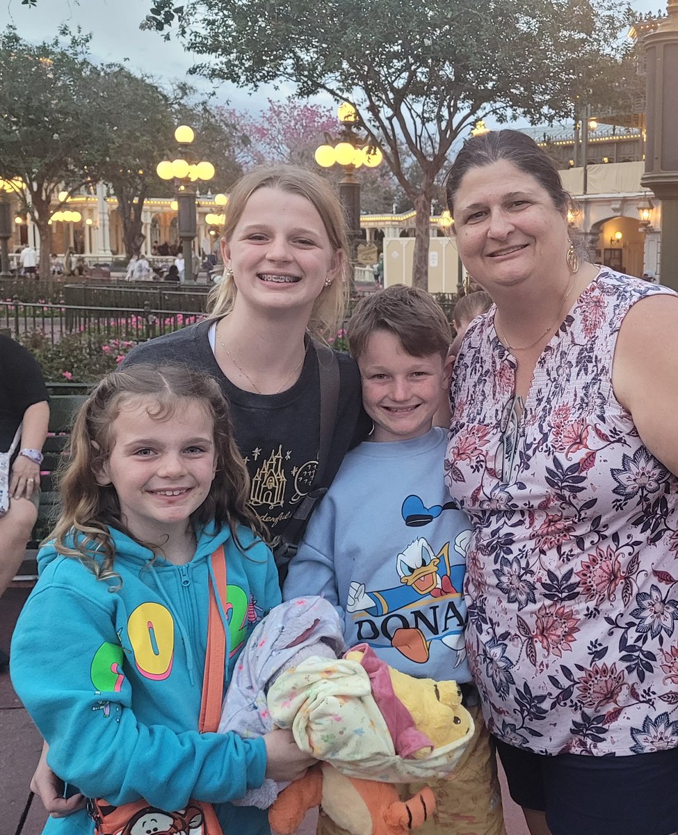 What more fun than going to Walt Disney World on a rainy day?  Going to Walt Disney World on a rainy day and running into a Lester family! #dg58pride #LEchoosesHAPPY