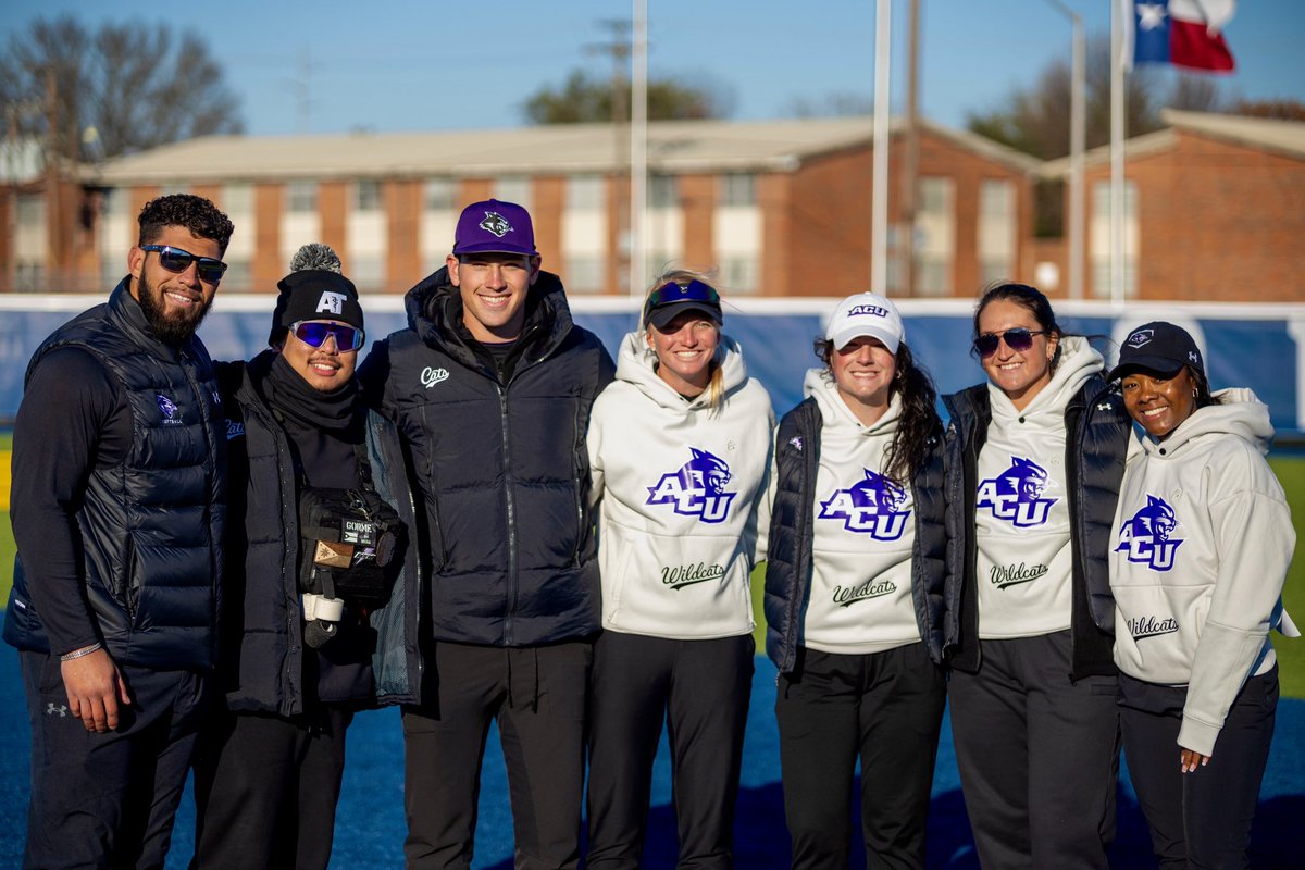 First win for the crew! 
Couldn’t do it without each of you, so thankful💜 #GOCATS👌🏽