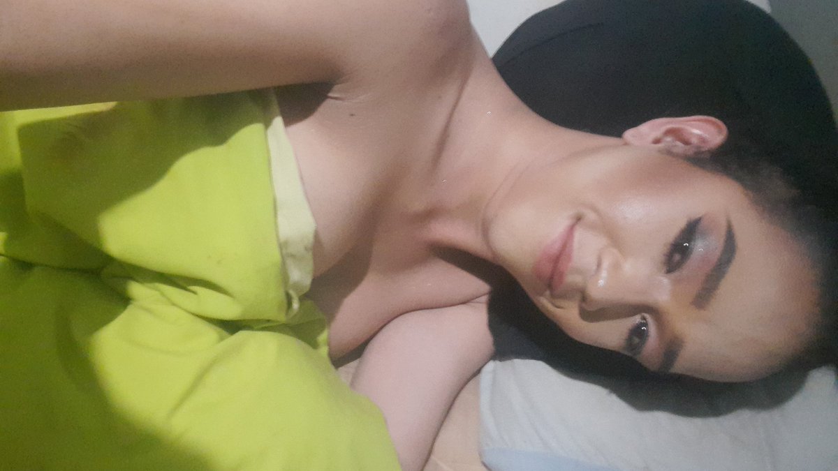 malisa657's tweet image. Time for sleep 😇😴 come over  #LoveIsland