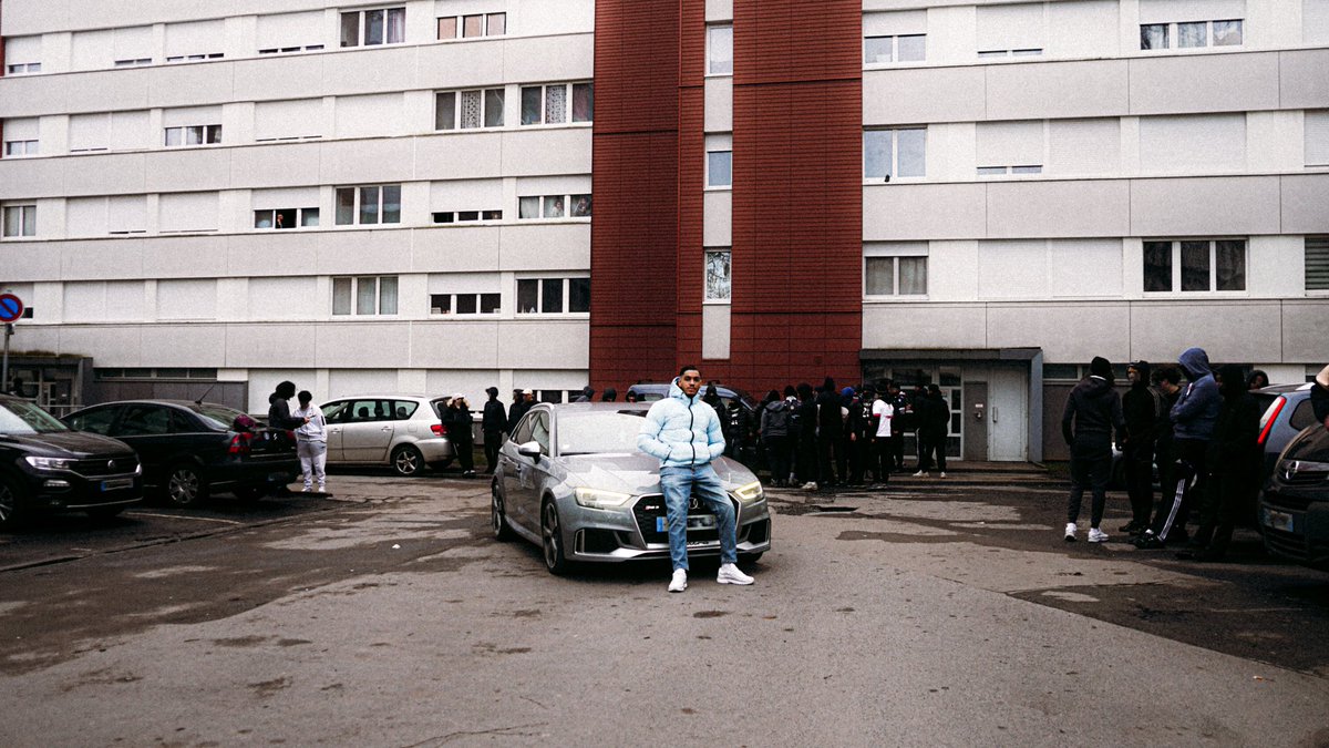 MRNpic's tweet image. New Music Video directed by me 🎥✨
#Mocro