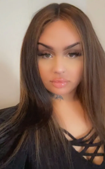 Meesteres Bella ❤️

Voor onder andere;

-voeten aanbidden
-bespugen
-sissy training
-uitlaten als een hond
-urine drinken poep eten 
-ontvoering 
-asbak zijn
-roleplay 
-faceslapping

Whatsapp of mail wat je wil.

✅ snacc.nl/profiel/goddes…