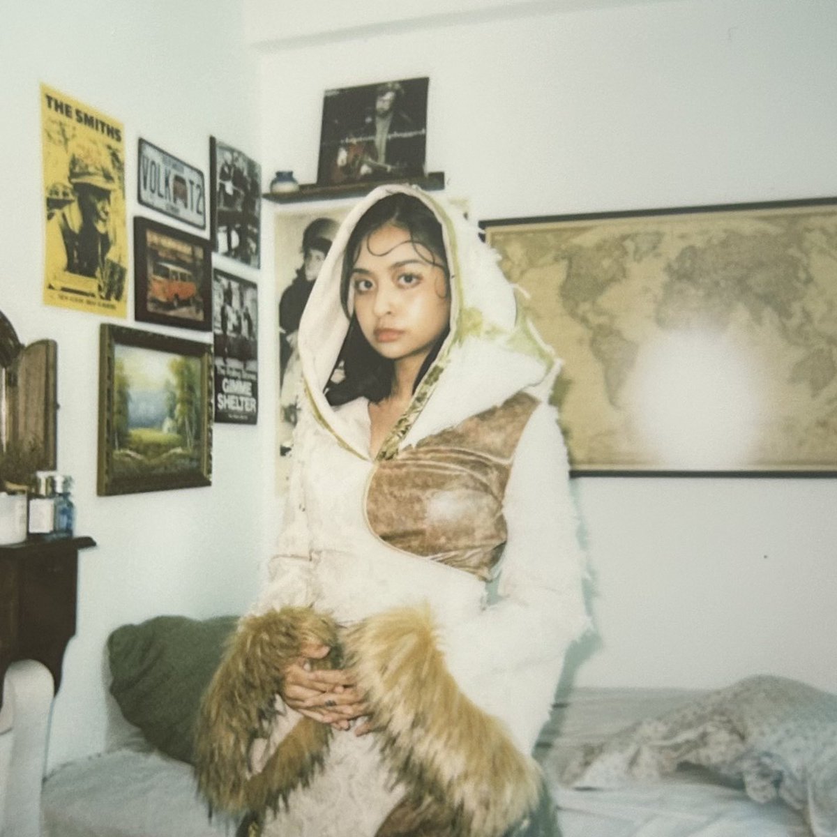 d0llsart's tweet photo. no art yet but i wanted to show you guys some polaroid snaps of my graduate fashion collection 🎞️ some of the pieces will be up for sale/custom made-to-order
#fashiondesigner #wearableart #GraduateCollection #FW25 https://t.co/SzVuBKmr8F
