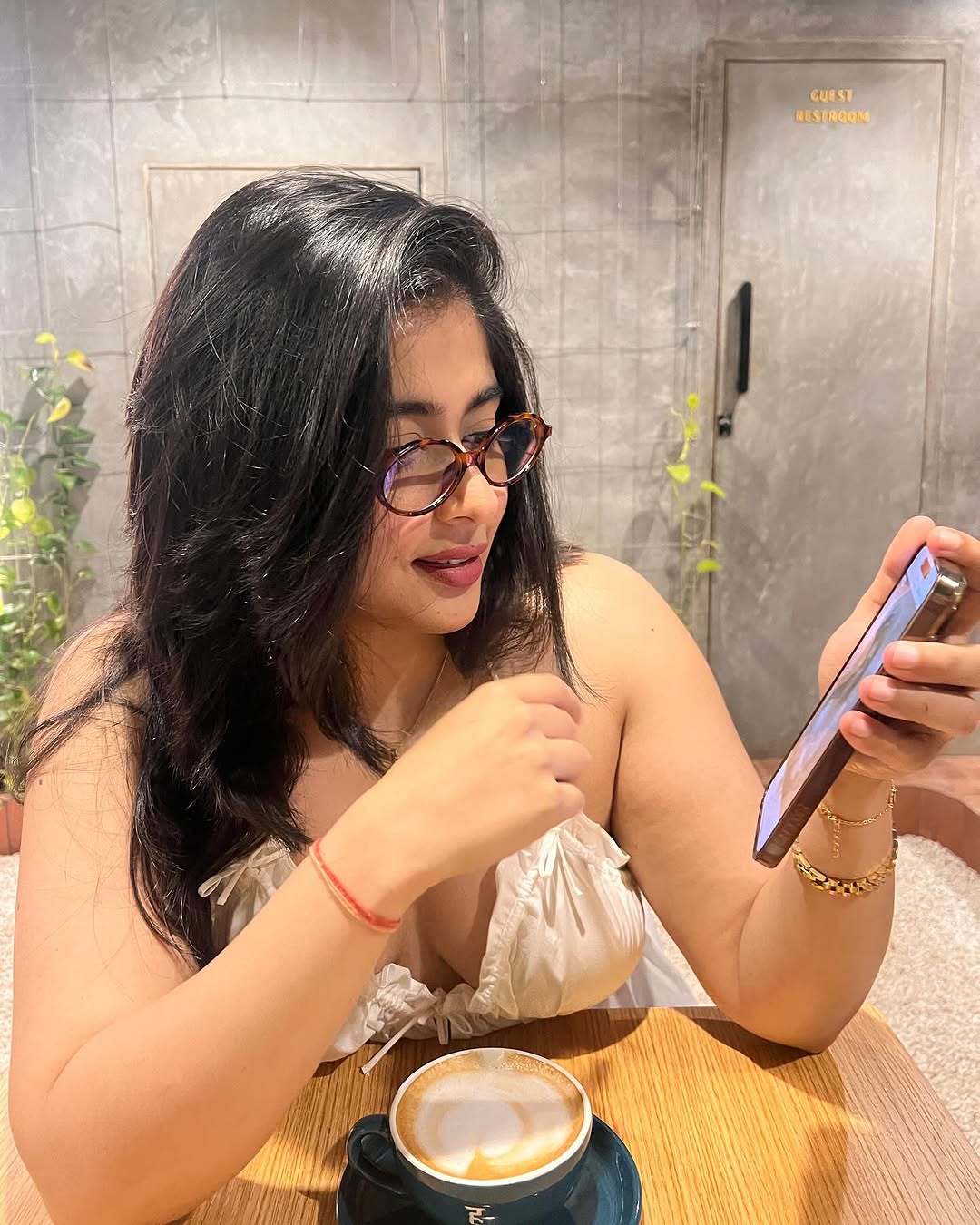 Gj91I7QacAADhsu?format=jpg&name=large