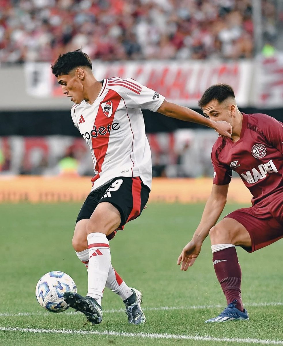 MigueBertolotto's tweet image. #Gallardo: "Busqué más fluidez y frescura con #Lencina, que de a poco se fue soltando e hizo un buen tándem con Montiel por la derecha. Me decidí por él porque las alternativas naturales no estaban al ciento por ciento".