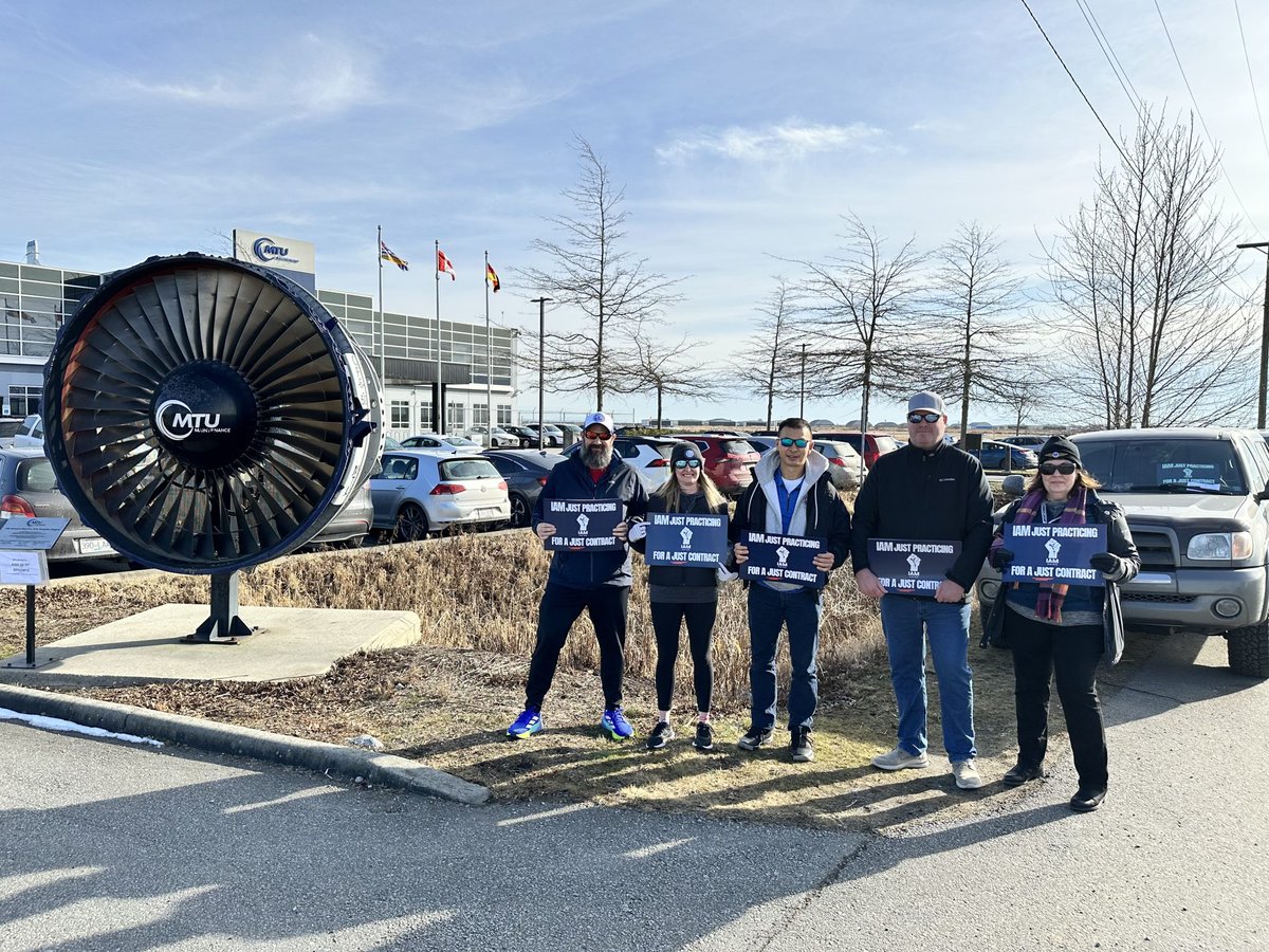140District's tweet photo. Transportation District 140 – Solidarity and Unity at MTU Facility https://t.co/ajTAQzzUNT #IAM #union #canada #D140 #labour #MTU #L764 #Solidarity #UnionStrong #FairContract #IAM ✊💪 https://t.co/tdgeLGekGe