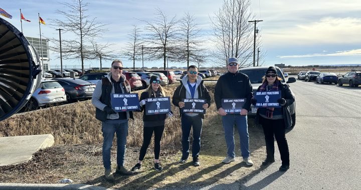 140District's tweet photo. Transportation District 140 – Solidarity and Unity at MTU Facility https://t.co/ajTAQzzUNT #IAM #union #canada #D140 #labour #MTU #L764 #Solidarity #UnionStrong #FairContract #IAM ✊💪 https://t.co/tdgeLGekGe