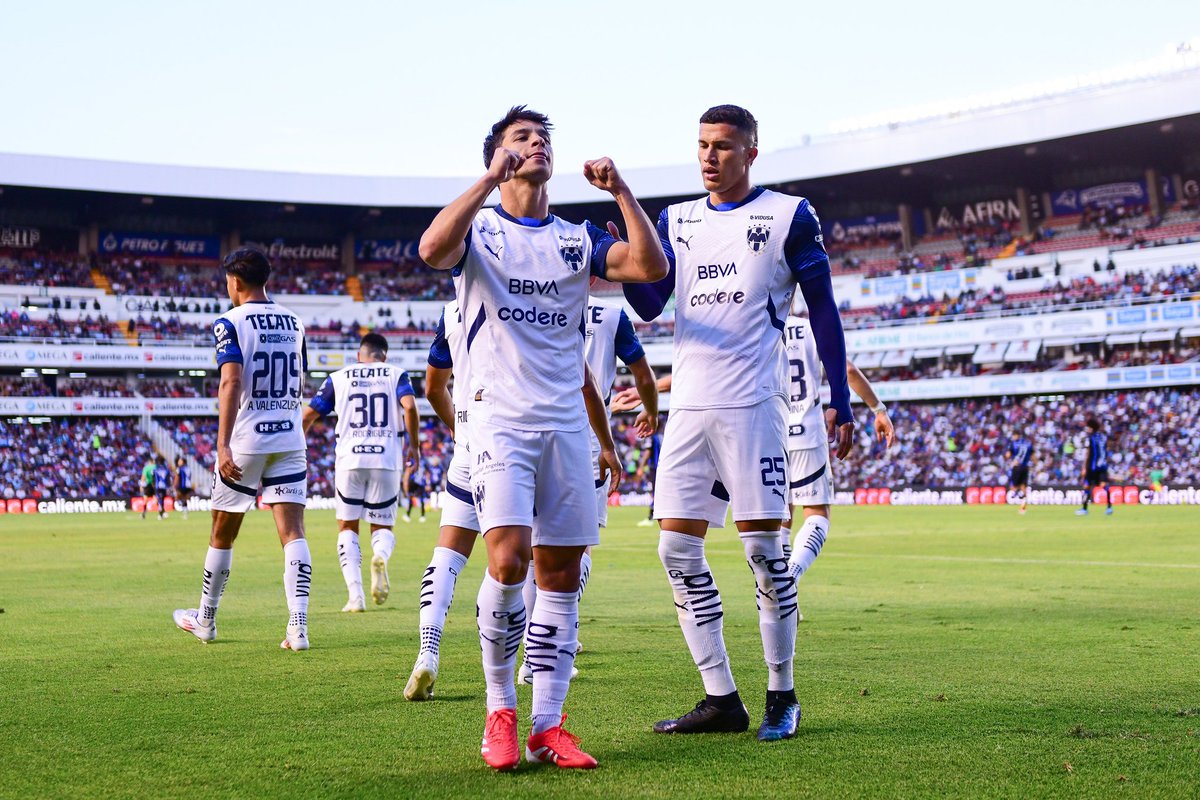 elbolisoy's tweet photo. ¿Despertó Rayados?....

El equipo de Monterrey consiguió su primera victoria a domicilio del torneo ante Querétaro.

Triunfo que ayuda al club albiazul a ponerse en puestos de Play-In.

¿Efecto Sergio Ramos? ¿Qué les pareció el partido? https://t.co/QipcZsyHiw