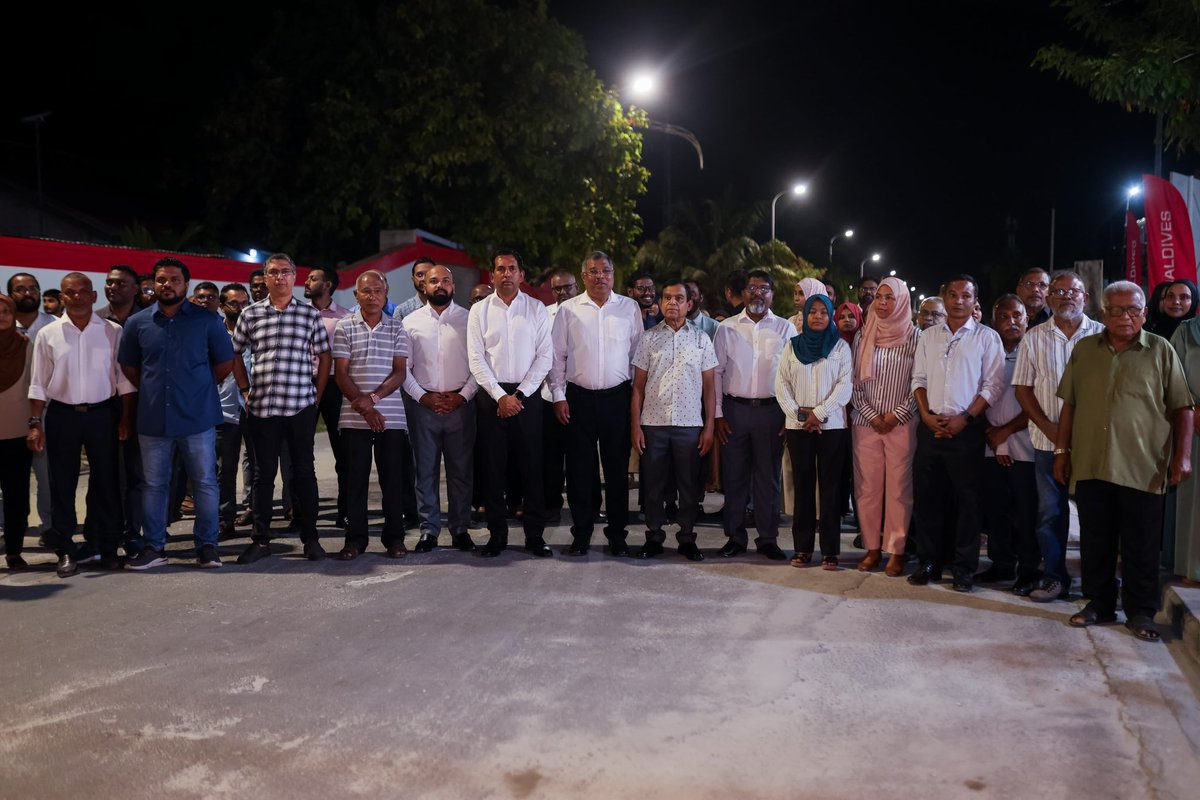 Minister <a href="/em_saeed/">Mohamed Saeed</a> inaugurated the first USD ATM in Addu City, Hithadhoo. 
The installation of the Dollar ATM service in Addu City is a key pledge of President Dr. <a href="/MMuizzu/">Dr Mohamed Muizzu</a> to decentralize banking services and improve financial inclusion across the nation.