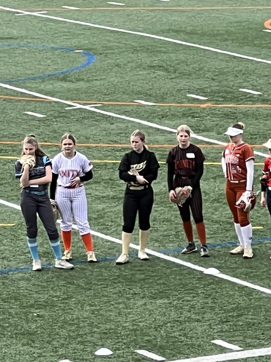 Kaitlyn Kraus (@kaitlynkraus12) on Twitter photo A big thank you to Coach <a href="/MegPlesko9/">Megan Pleskovic</a> Coach <a href="/D_nucks1/">Delaney</a> and Coach <a href="/Humphrey_Bobby/">Bobby Humphrey</a> and the whole <a href="/Bh2osoftball/">Bridgewater Softball</a> team for a great camp today! I loved getting to hear the feedback during drills and I hope to be back soon!
<a href="/StarzGold/">StarzGold</a> <a href="/StarzGold2026/">Starz Gold Fishburn</a> A big thank you to Coach <a href="/MegPlesko9/">Megan Pleskovic</a> Coach <a href="/D_nucks1/">Delaney</a> and Coach <a href="/Humphrey_Bobby/">Bobby Humphrey</a> and the whole <a href="/Bh2osoftball/">Bridgewater Softball</a> team for a great camp today! I loved getting to hear the feedback during drills and I hope to be back soon!
<a href="/StarzGold/">StarzGold</a> <a href="/StarzGold2026/">Starz Gold Fishburn</a>