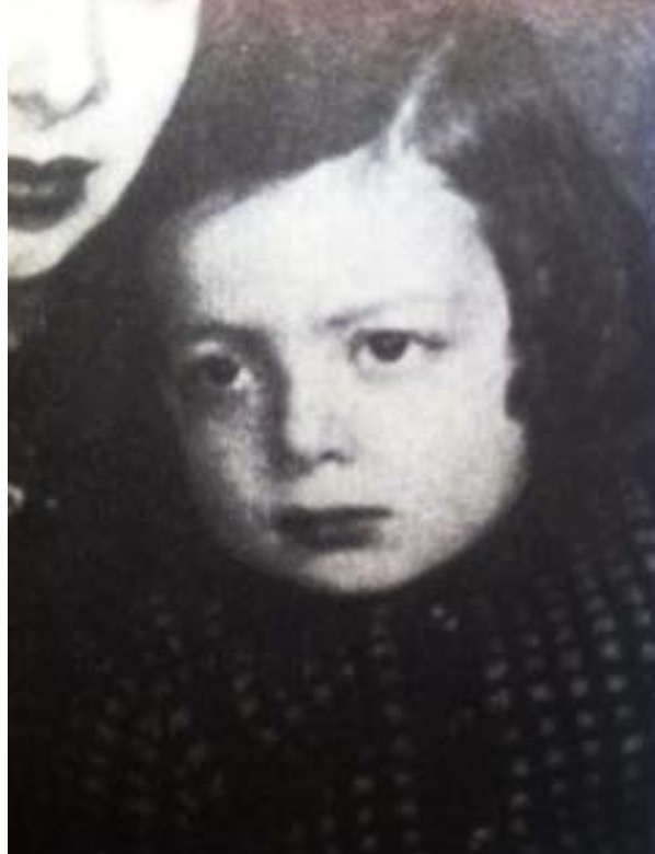 17 February 1937 | A French Jew, Robert Rubin, was born in Paris. 

He arrived at #Auschwitz on 23 September 1942 in a transport of 1,000 Jews deported from Pithiviers. He was among the 641 people murdered in a gas chamber after selection.