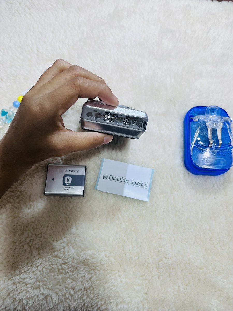 BbubbleStore's tweet image. ปล่อยต่อ Sony cybershot dsc780 ✨
เครื่องทำงานเต็มระบบ ซูมเข้าออกได้ปกติหนิ เลนส์ไม่มีฝุ่น 
Price : 3,499 รวมส่ง
⁃อุปกรณ์ที่ได้รับ
⁃แบตแท้ สายคล้อง
⁃ เมม (ไม่ได้แถม)
❗️❗️ ตำหนิ  มีร่องรอยตามการใช้งาน 
ib สอบถามเพิ่มเติมได้ค่ะ
#กล้องดิจิตอล #กล้องดิจิตอลมือสอง