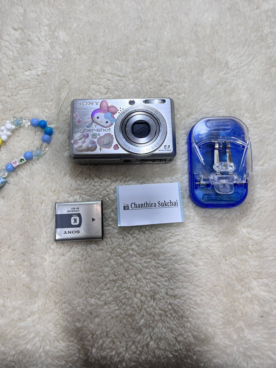 BbubbleStore's tweet image. ปล่อยต่อ Sony cybershot dsc780 ✨
เครื่องทำงานเต็มระบบ ซูมเข้าออกได้ปกติหนิ เลนส์ไม่มีฝุ่น 
Price : 3,499 รวมส่ง
⁃อุปกรณ์ที่ได้รับ
⁃แบตแท้ สายคล้อง
⁃ เมม (ไม่ได้แถม)
❗️❗️ ตำหนิ  มีร่องรอยตามการใช้งาน 
ib สอบถามเพิ่มเติมได้ค่ะ
#กล้องดิจิตอล #กล้องดิจิตอลมือสอง