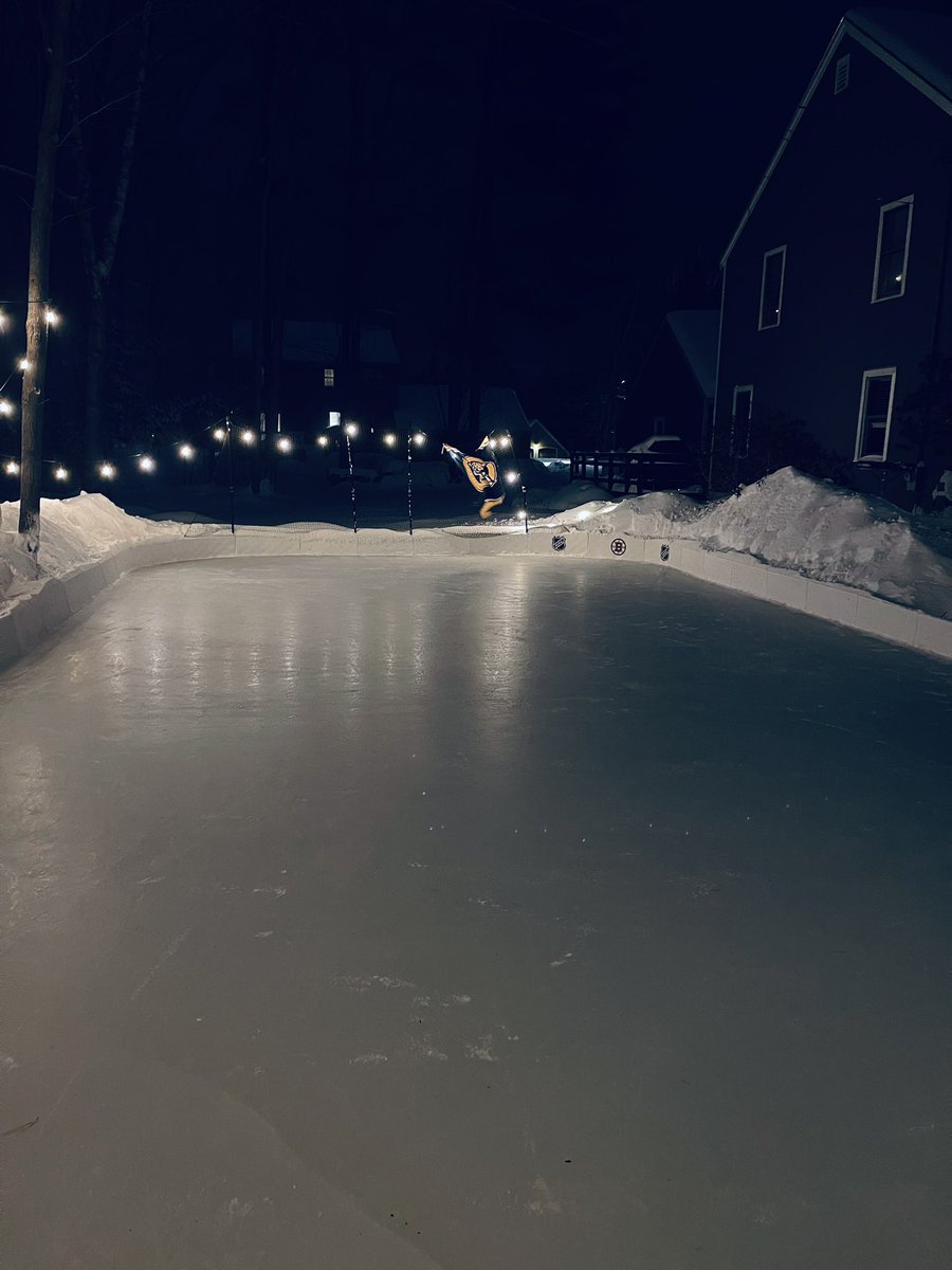 WellStruck's tweet photo. Sanctum

#ODR #BackyardRink #HockeyX https://t.co/wj8gRDC9Cd