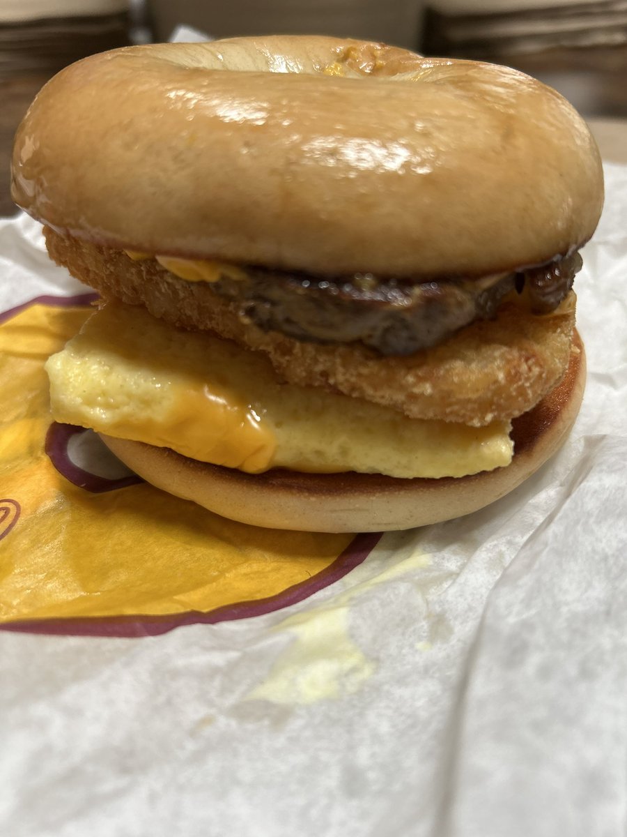 SavageTankBeast's tweet photo. Thinking about the steak egg n chee I had yesterday morning #SECbagel #Stegg #thanks cc: @AndyDuphresne3 https://t.co/mqwNzF6Uwl