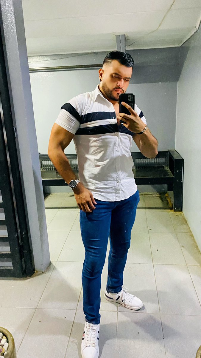 KenexF's tweet image. No te acostumbres a nadie, acostumbrate solo a ti, a verte bien, seguro y feliz. 🫰🏽 #sunday