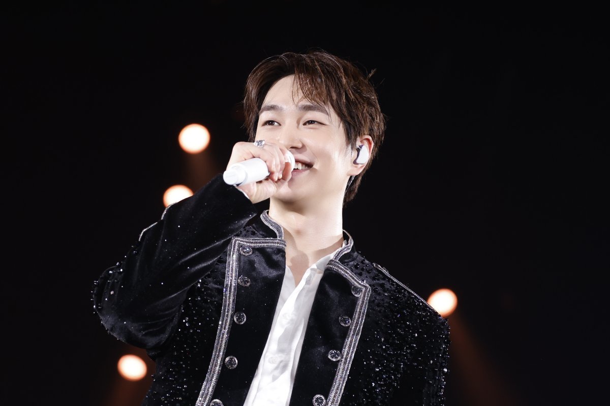 ONEW_GRIFFIN's tweet photo. 믿고 듣는 샤이니 온유, 日 대규모 아레나 꽉 채웠다 “행복하다는 확신”

https://t.co/m8So5h6zab 

#온유 #ONEW
#ONEWTHELIVE
#ONEW_THE_LIVE_CONNECTION
#CONNECTION
#온유더라이브 #온유콘서트 https://t.co/px4HCmcp1r