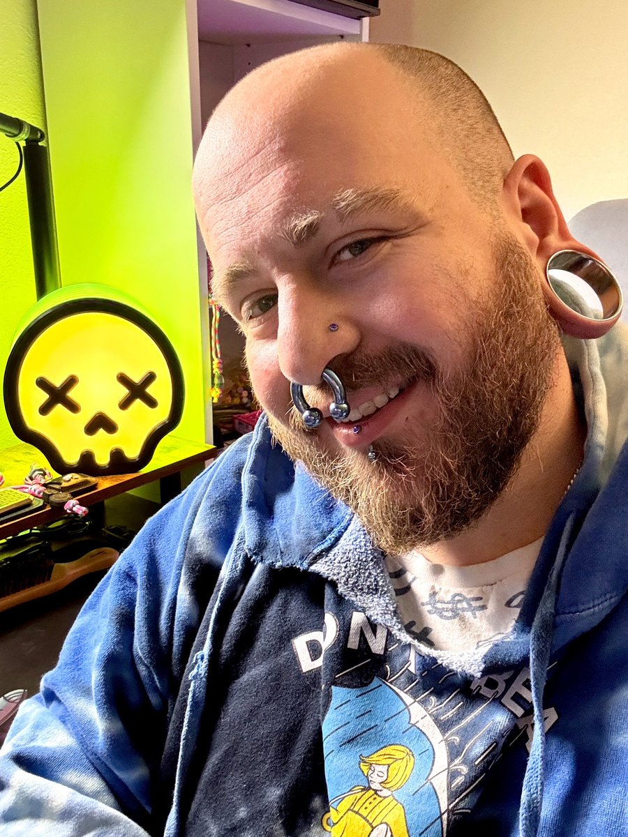 NeonMusubi's tweet image. Another day for drives! Can I reach the next checkpoint?
Live now @ 
twitch.tv/NeonMusubi

#smallstreamer #twitch #NeonMusubi #Overwatch2 #owdrives #gaming