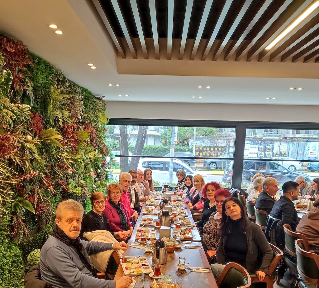 Serkanbayrak25's tweet image. Bugün APSO-DER'in düzenlediği muhteşem kahvaltıdaydık!

Başkanımız Şener Topaloğlu'na ve yönetim kuruluna bu güzel organizasyon için teşekkür ederiz.

#APSO-DER #Kahvaltı #Birlik #Beraberlik