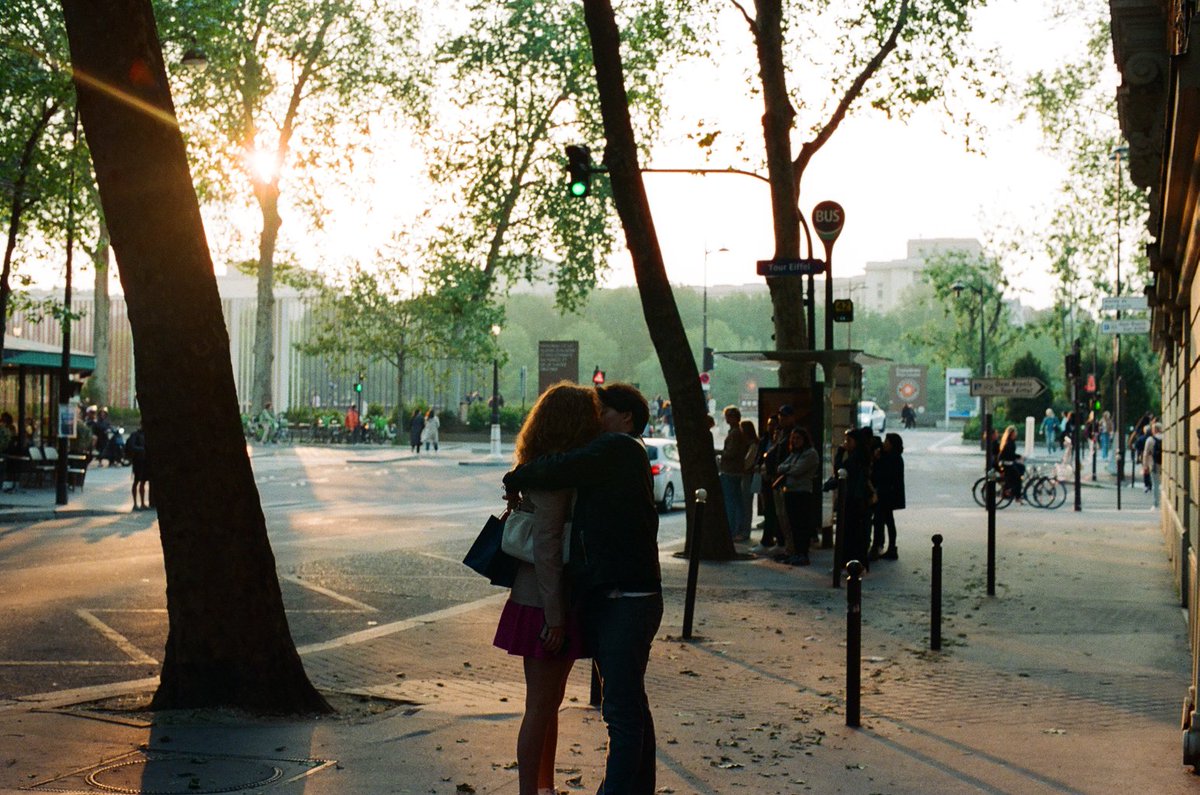 marvinj_lee's tweet photo. Life in Paris on 35mm film https://t.co/Q6xGCLsPRM