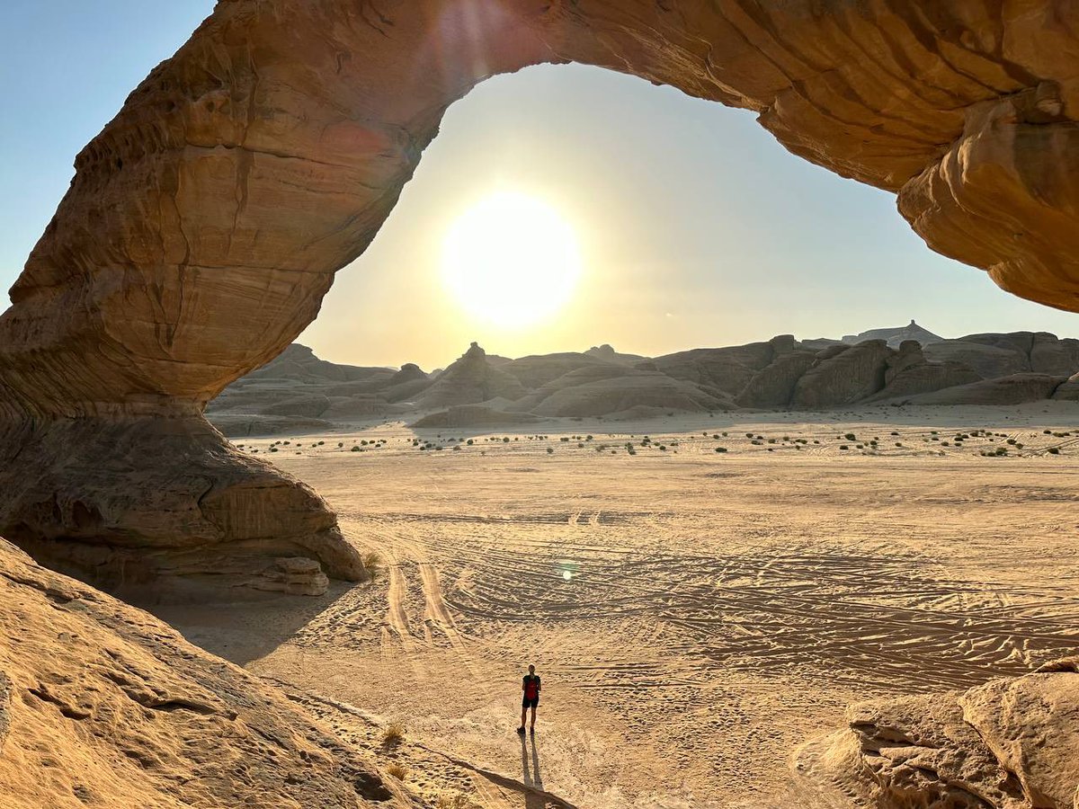 Outside_Views's tweet photo. Monumental Day 1 in AlUla🌴 
Summer 2023 💚🤍💚 https://t.co/VM5uT1nurg