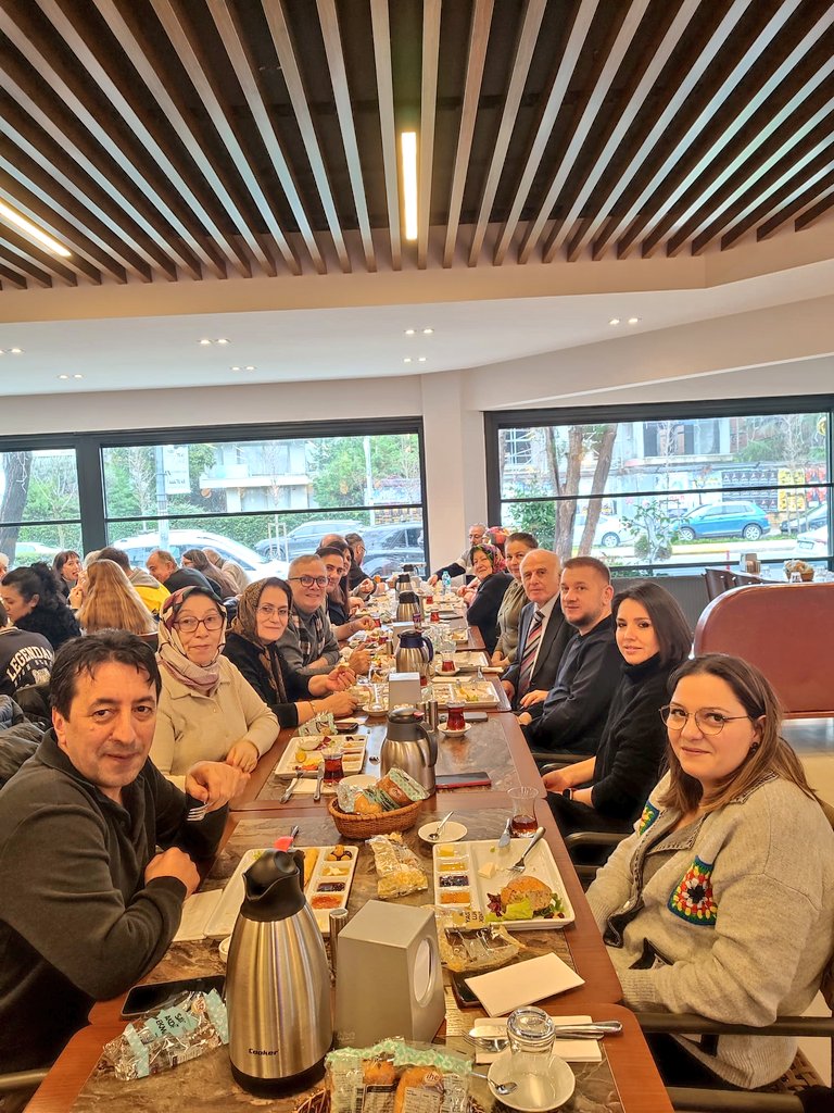 Serkanbayrak25's tweet image. Bugün APSO-DER'in düzenlediği muhteşem kahvaltıdaydık!

Başkanımız Şener Topaloğlu'na ve yönetim kuruluna bu güzel organizasyon için teşekkür ederiz.

#APSO-DER #Kahvaltı #Birlik #Beraberlik